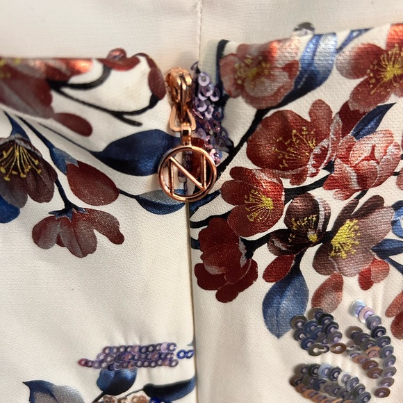 NOOKIE AZALEA Floral MINI DRESS SEQUIN SIZE XS - Picture 7 of 7